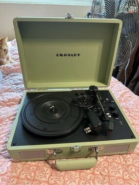 Crosley Light Green Portable Suitcase Turntable